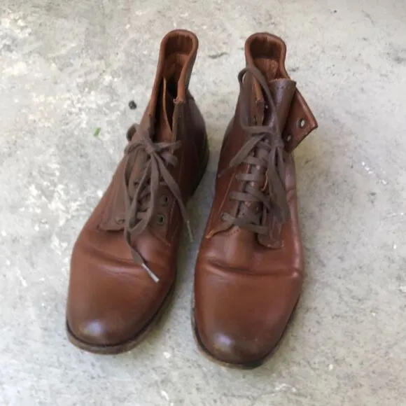 Frye Tyler lace up ankle boots