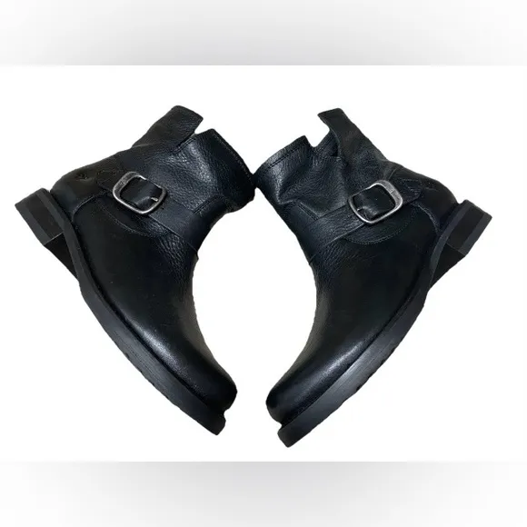 Frye women's size 7.5 Veronica booties boots black leather ankle NEW