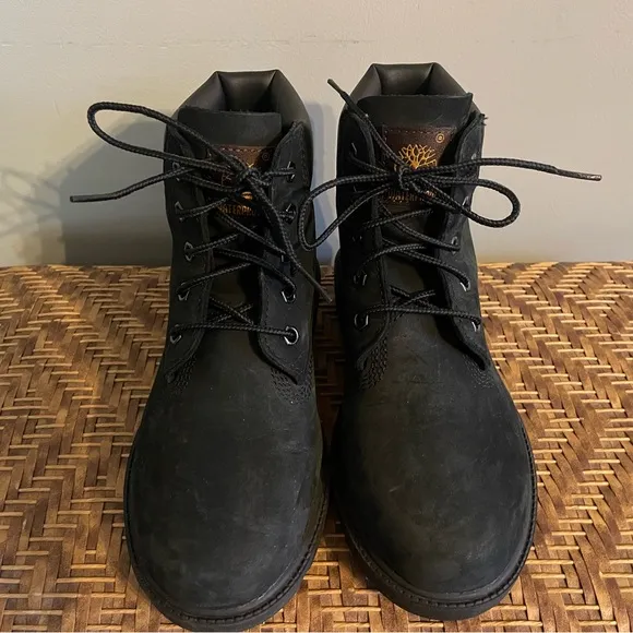 (GENTLY USED) Boys TIMBERLAND 2.5Y Kids Premium 6-Inch Waterproof Boots