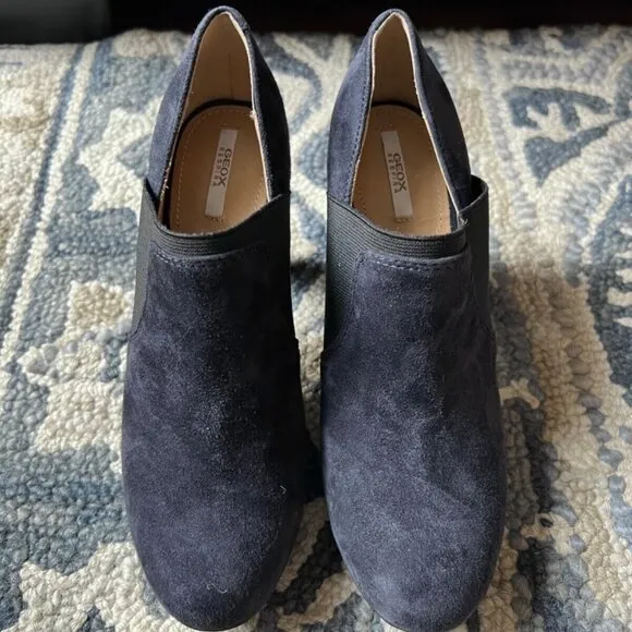 Geox Respira D Inspiration Heeled Ankle Boots Size 36 US Size 6 Blue Suede