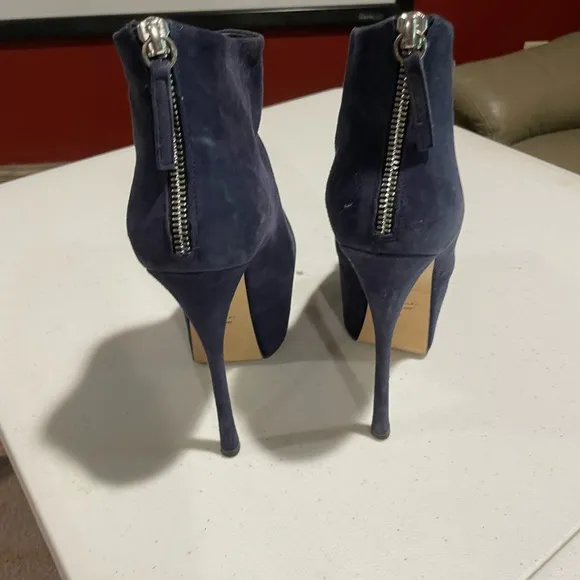 Giuseppe Zanotti. Platform Ankle boots. Size. 36 blue suede.