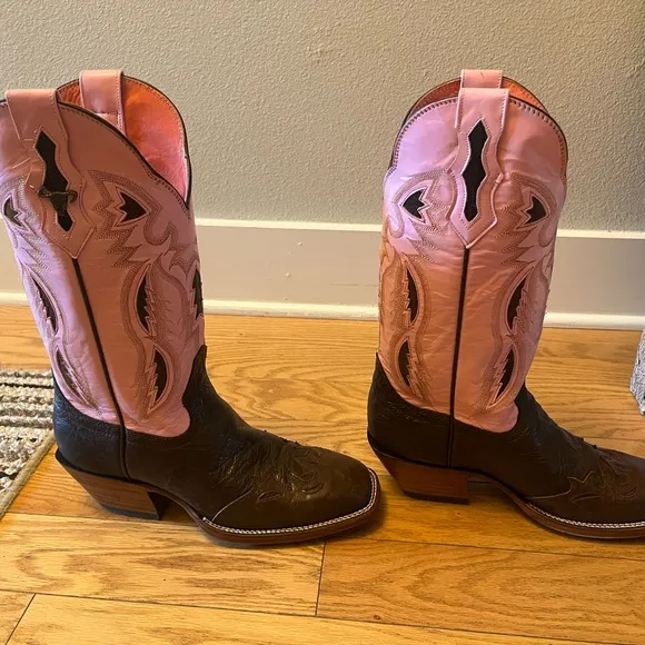 Gorgeous Pink &amp; Brown Western Boots - like new with box