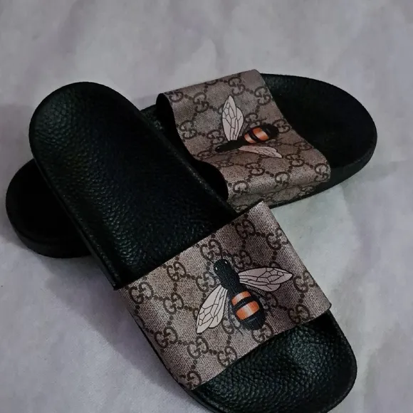 Gucci Black and Brown Bee Sandals