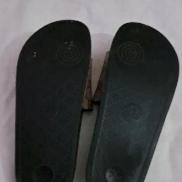 Gucci Black and Brown Bee Sandals