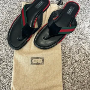 Gucci Black and Green Sandals