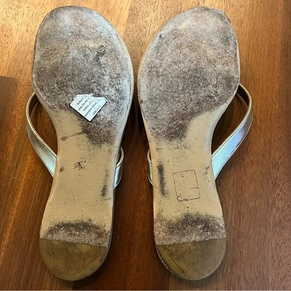 Gucci Gold Leather Flip Flop Sandals, Women’s 37.5