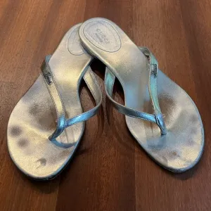 Gucci Gold Leather Flip Flop Sandals, Women’s 37.5