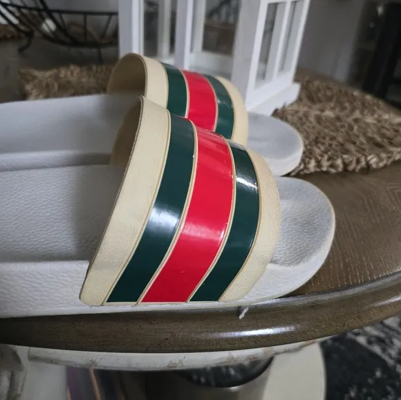 Gucci Slider Stylish White Slide Sandals with Striped Band