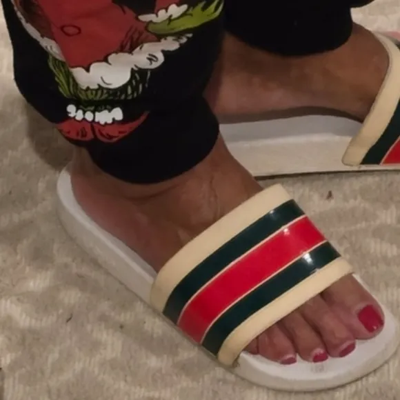 Gucci Slider Stylish White Slide Sandals with Striped Band