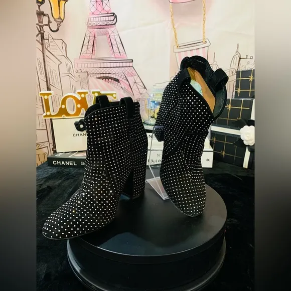GUC💖Laurence Dacade Black Studded Ankle Booties.