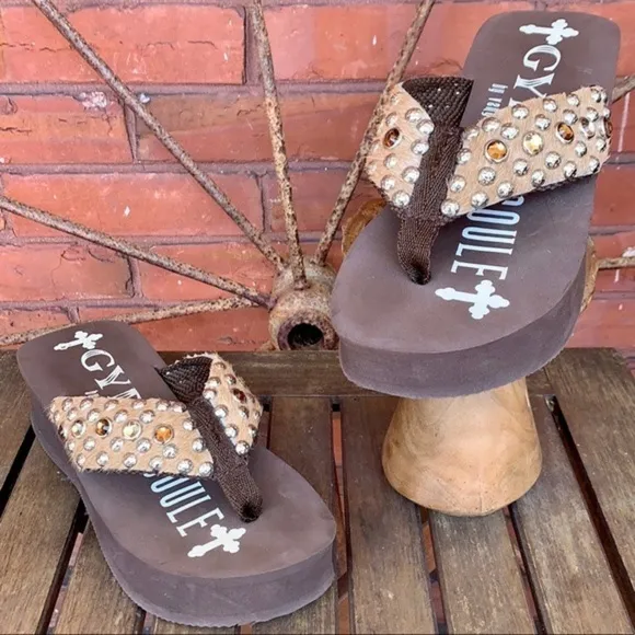 GYPSY SOULE Hair On Cowhide Swarovski Crystal Cowgirl Western Flip Flop Sandals