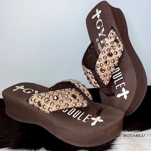 GYPSY SOULE Hair On Cowhide Swarovski Crystal Cowgirl Western Flip Flop Sandals