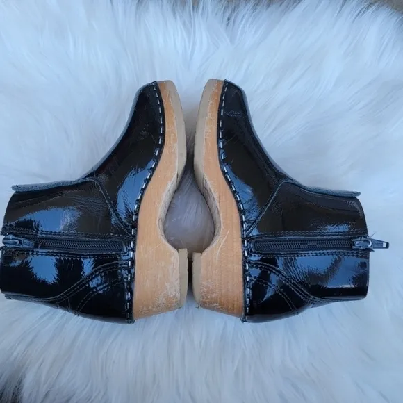 Hanna Andersson Patent Leather Boots 30