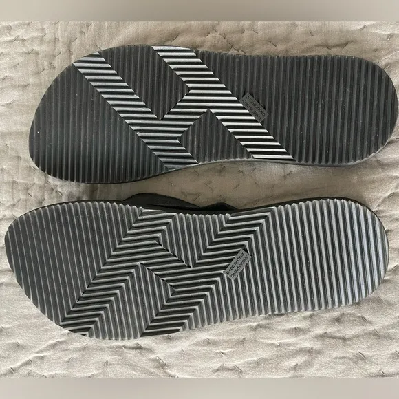 Hermès summer sandals black flip flops size 42 approximately 10 US