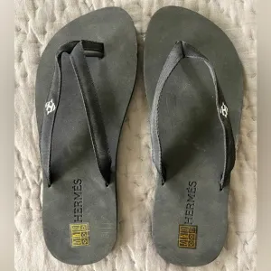 Hermès summer sandals black flip flops size 42 approximately 10 US
