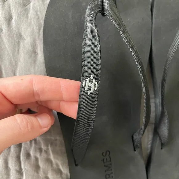Hermès summer sandals black flip flops size 42 approximately 10 US