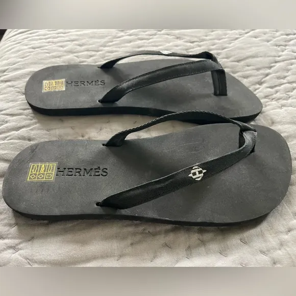 Hermès summer sandals black flip flops size 42 approximately 10 US