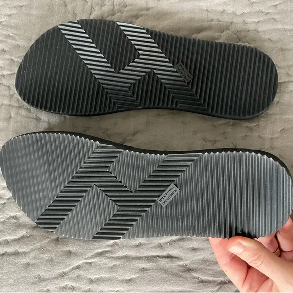 Hermès summer sandals black flip flops size 42 approximately 10 US