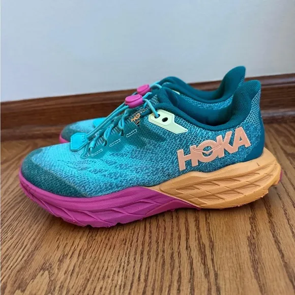 Hoka Speedgoat 5 Running Shoes Kids Size 4