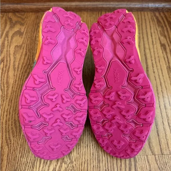Hoka Speedgoat 5 Running Shoes Kids Size 4