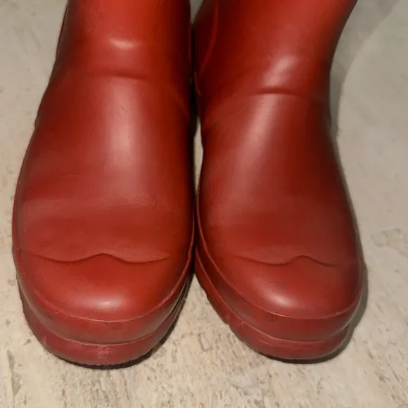 HUNTER Original Matte Finished Red Rain waterproof Boot Women's size 5 Mid Calf
