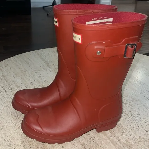 HUNTER Original Matte Finished Red Rain waterproof Boot Women's size 5 Mid Calf