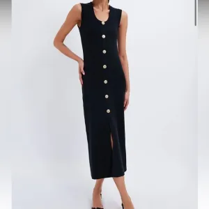 HYACINTH HOUSEBlack Knit Richie Maxi Dress