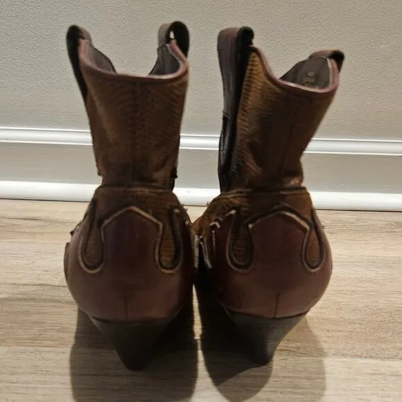 ISOLA Brown Leather Odin Western Ankle Boots sz 8.5M Festival Concert Retro