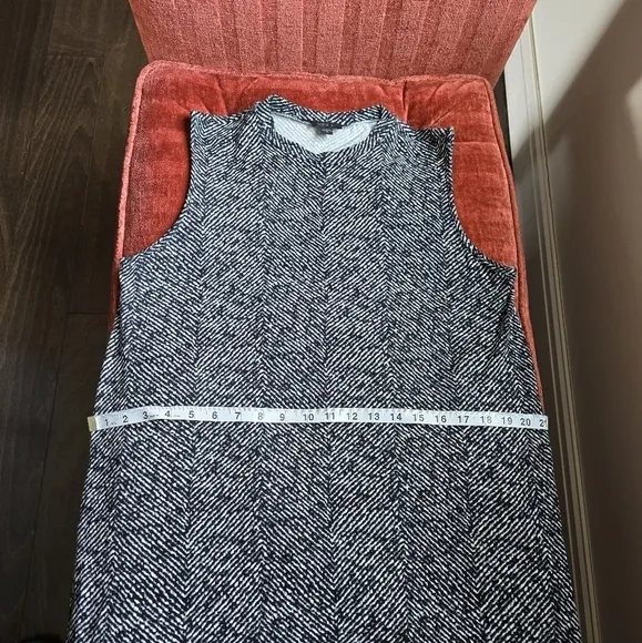 J. Jill Black and White Chevron Print Sleeveless Tank Dress Sz. Medium
