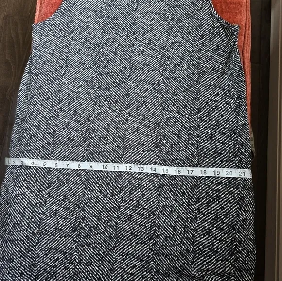 J. Jill Black and White Chevron Print Sleeveless Tank Dress Sz. Medium