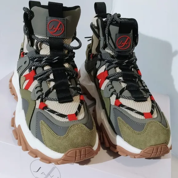 Javi Rescue (GS) Unisex, Youth o men 7Y, Women 8.5. New With box.-