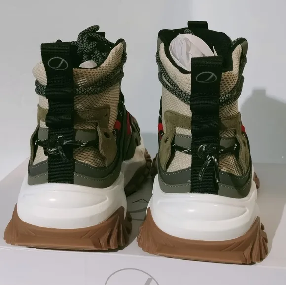 Javi Rescue (GS) Unisex, Youth o men 7Y, Women 8.5. New With box.-