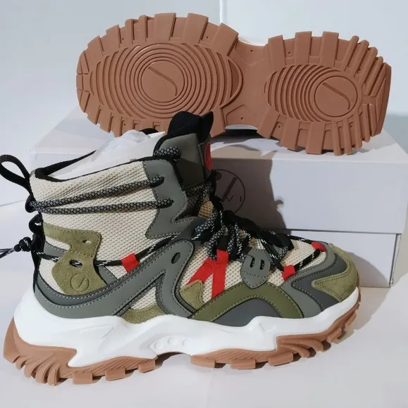 Javi Rescue (GS) Unisex, Youth o men 7Y, Women 8.5. New With box.