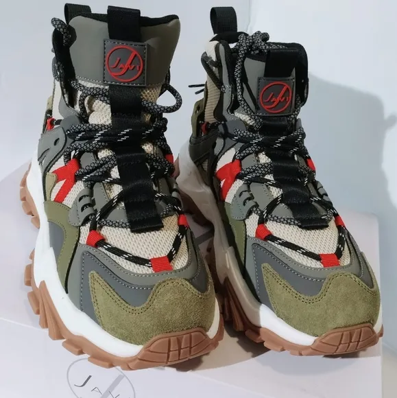 Javi Rescue (GS) Unisex, Youth o men 7Y, Women 8.5. New With box.