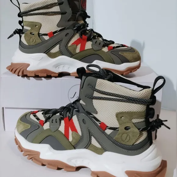 Javi Rescue (GS) Unisex, Youth o men 7Y, Women 8.5. New With box.