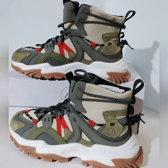 Javi Rescue (GS) Unisex, Youth o men 7Y, Women 8.5. New With box.
