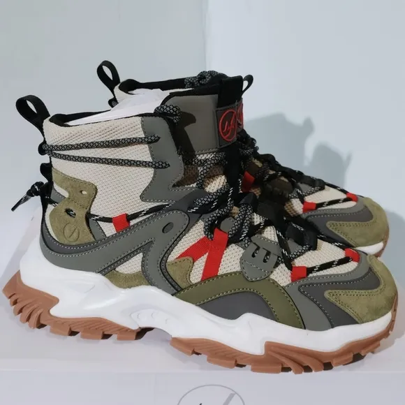Javi Rescue (GS) Unisex, Youth o men 7Y, Women 8.5. New With box.