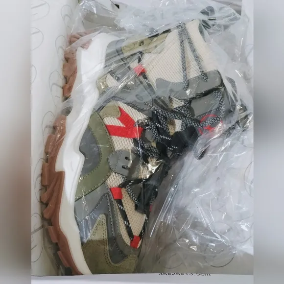 Javi Rescue (GS) Unisex, Youth o men 7Y, Women 8.5. New With box.