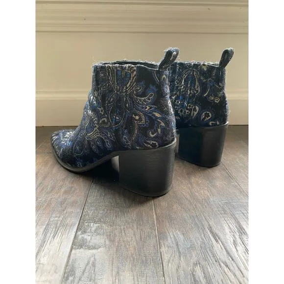 Jeffrey Campbell Blue Velvet Paisley Ankle Boots 8.5