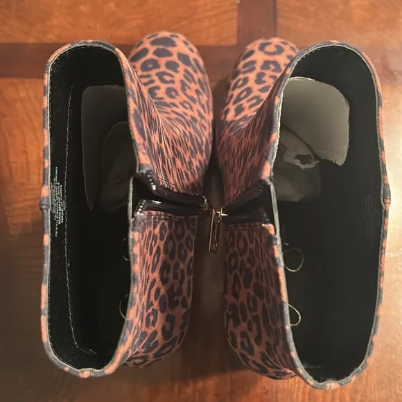 Jessica Simpson Cheetah Print Platform Ankle Boots(Size 9.5M)