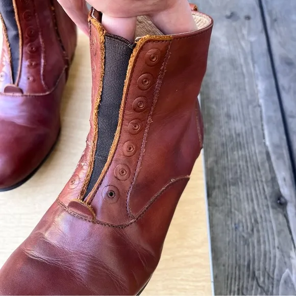 John Fluevog Conga Leather Ankle Boots In Cognac Brown Sz 6.5
