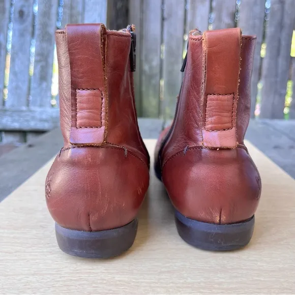 John Fluevog Conga Leather Ankle Boots In Cognac Brown Sz 6.5
