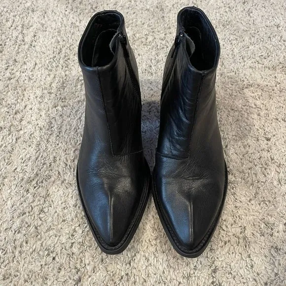 John Fluevog Entrance Room 406 Womens Black Leather Ankle Boots Size 10.5