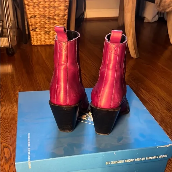 John Fluevog Signature Diana Sleek Chelsea Boots (purple)