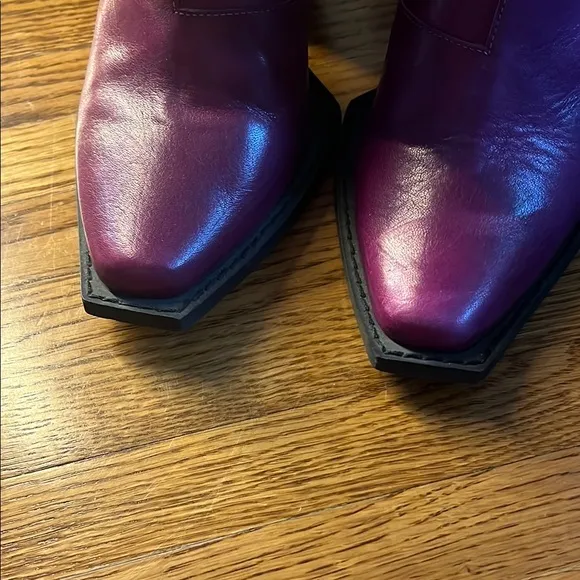 John Fluevog Signature Diana Sleek Chelsea Boots (purple)