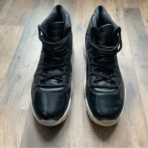 Jordan 11 Retro 2015