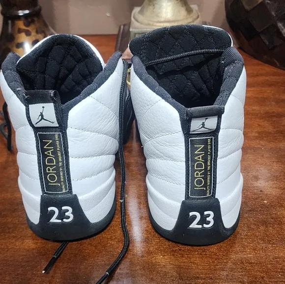 Jordan Retro 12 Men's Black and White Sneakers Sz.8