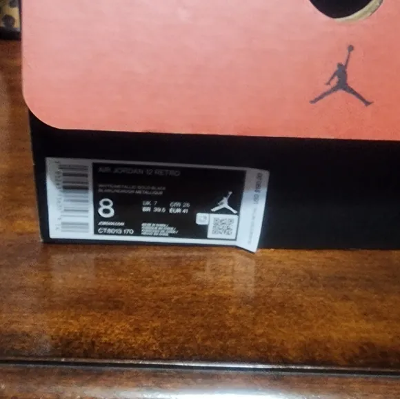 Jordan Retro 12 Men's Black and White Sneakers Sz.8