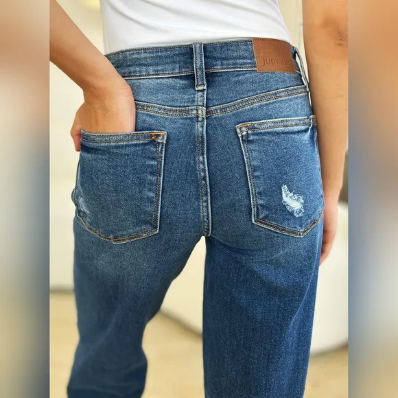 Just In! Popular Slimming Judy Blue Full Size Mid Rise Distressed Raw Hem Jeans