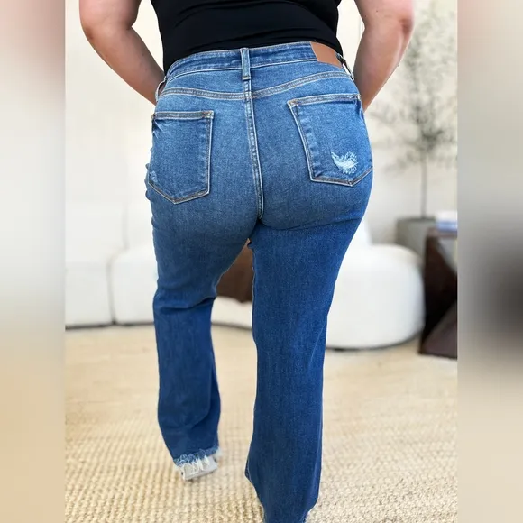Just In! Popular Slimming Judy Blue Full Size Mid Rise Distressed Raw Hem Jeans